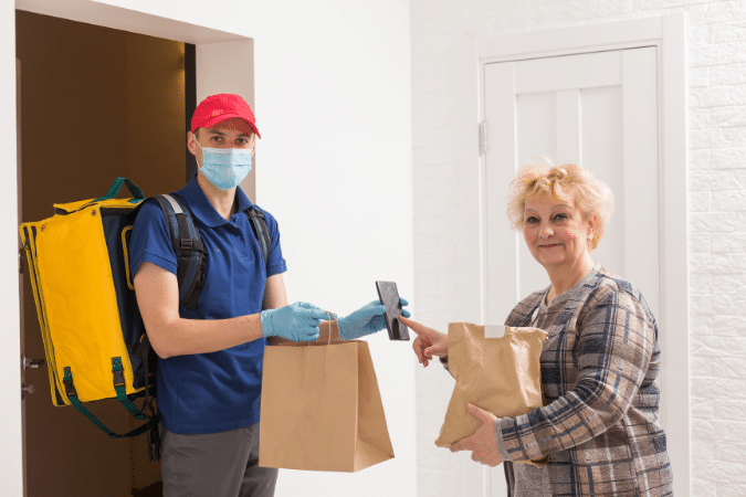 Doordash busiest times, doordash pay, hourly pay, peak pay, dinner rush, dinner time, low paying orders