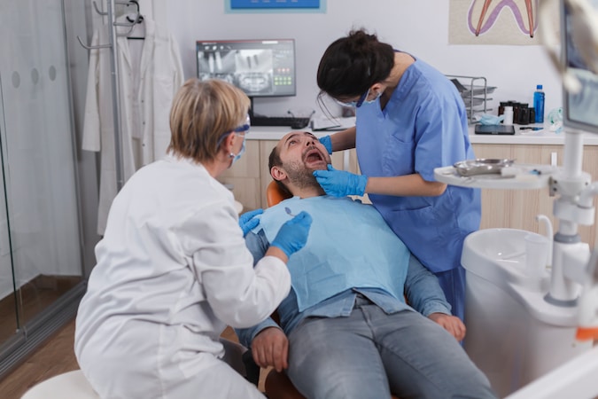 dental-insurance-coverage-for-emergency-Care-